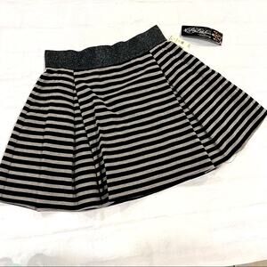 Aero Skater Skirt XS NWT